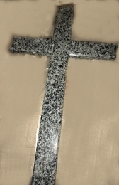 Хрест із граніту покостівка 18*15*2 см