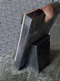 Рамка из габбро для фото 18*24 см